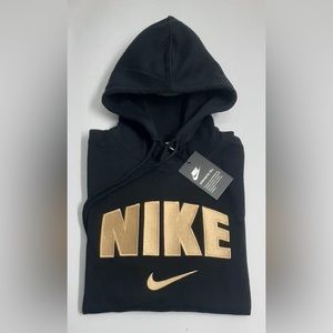 Bunch of Nice hoodies Nike, Brand News  with tags